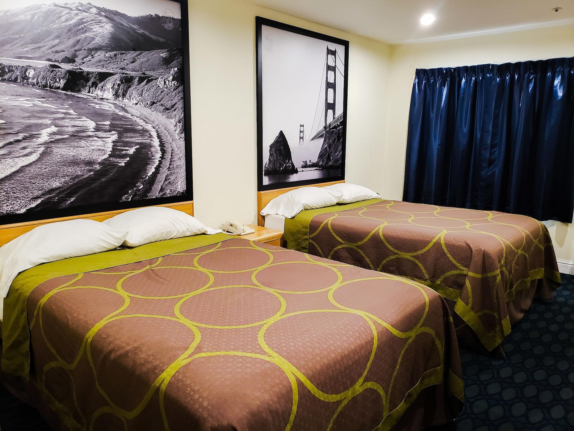 Hotel Super 8 By Wyndham Auburn Extérieur photo